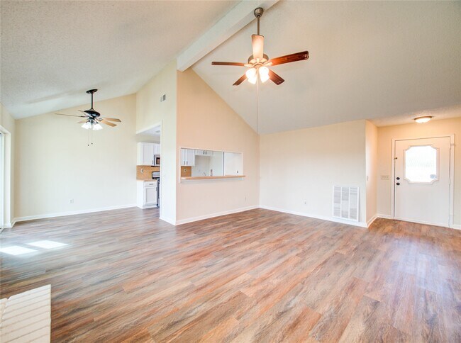 Foto del edificio - 3307 E Heatherock Cir