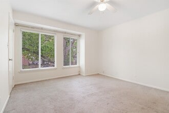 Building Photo - 6332 Chevy Chase Dr