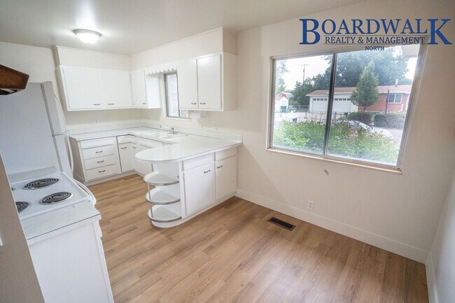 Building Photo - Newly updated 3 Bedroom home in Layton