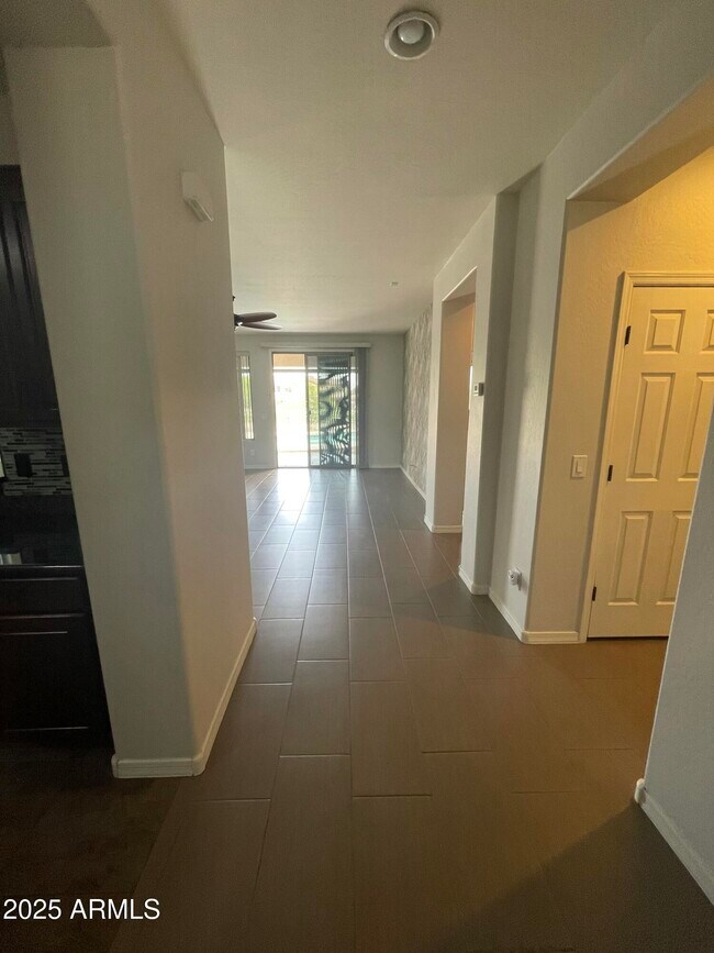 Foto del edificio - 3810 S Star Canyon Dr