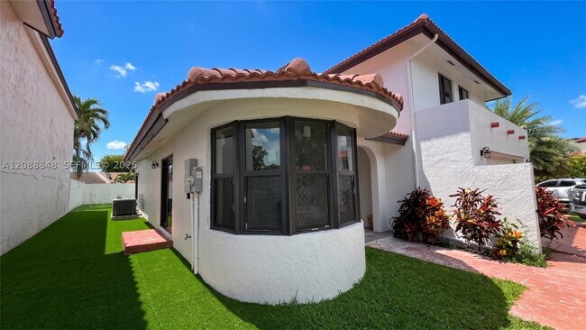 Building Photo - 11822 SW 108th Terrace