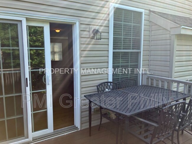 Building Photo - 2716 Keebler Ct