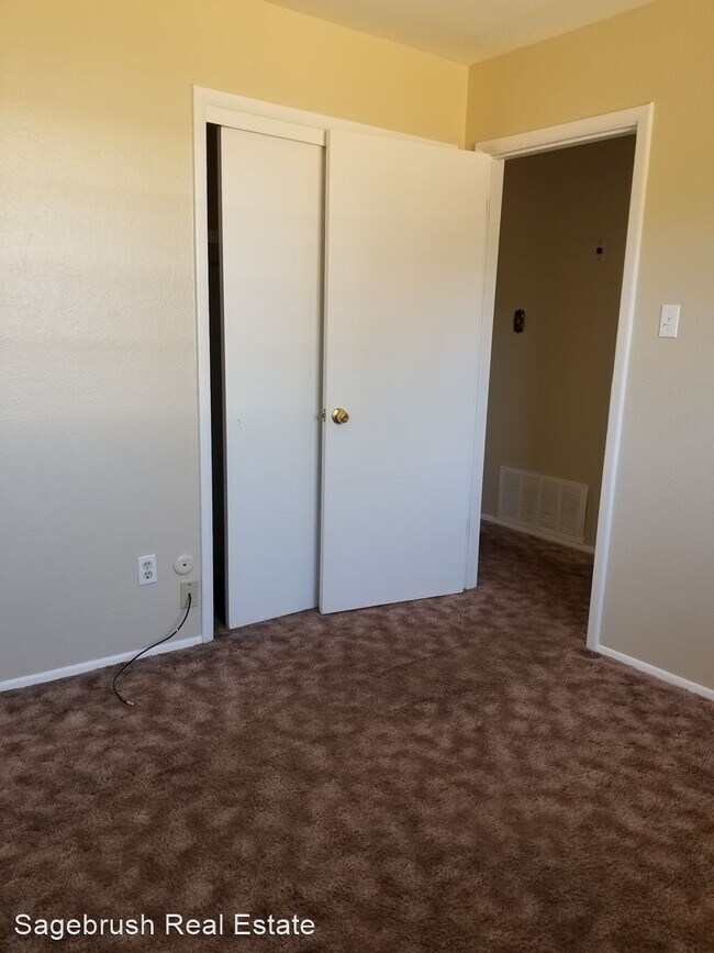 Foto del edificio - 3 br, 2 bath House - 2612 Duckworth Ave.