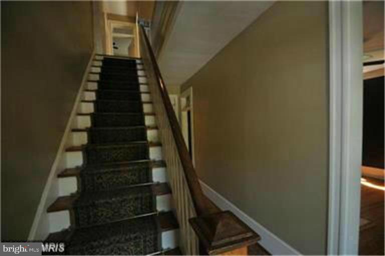 Foto principal - 7527 Main St