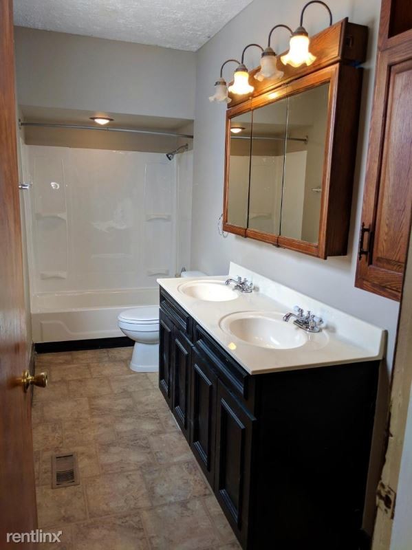 Building Photo - 3 br, 1 bath House - 113 Park Dr