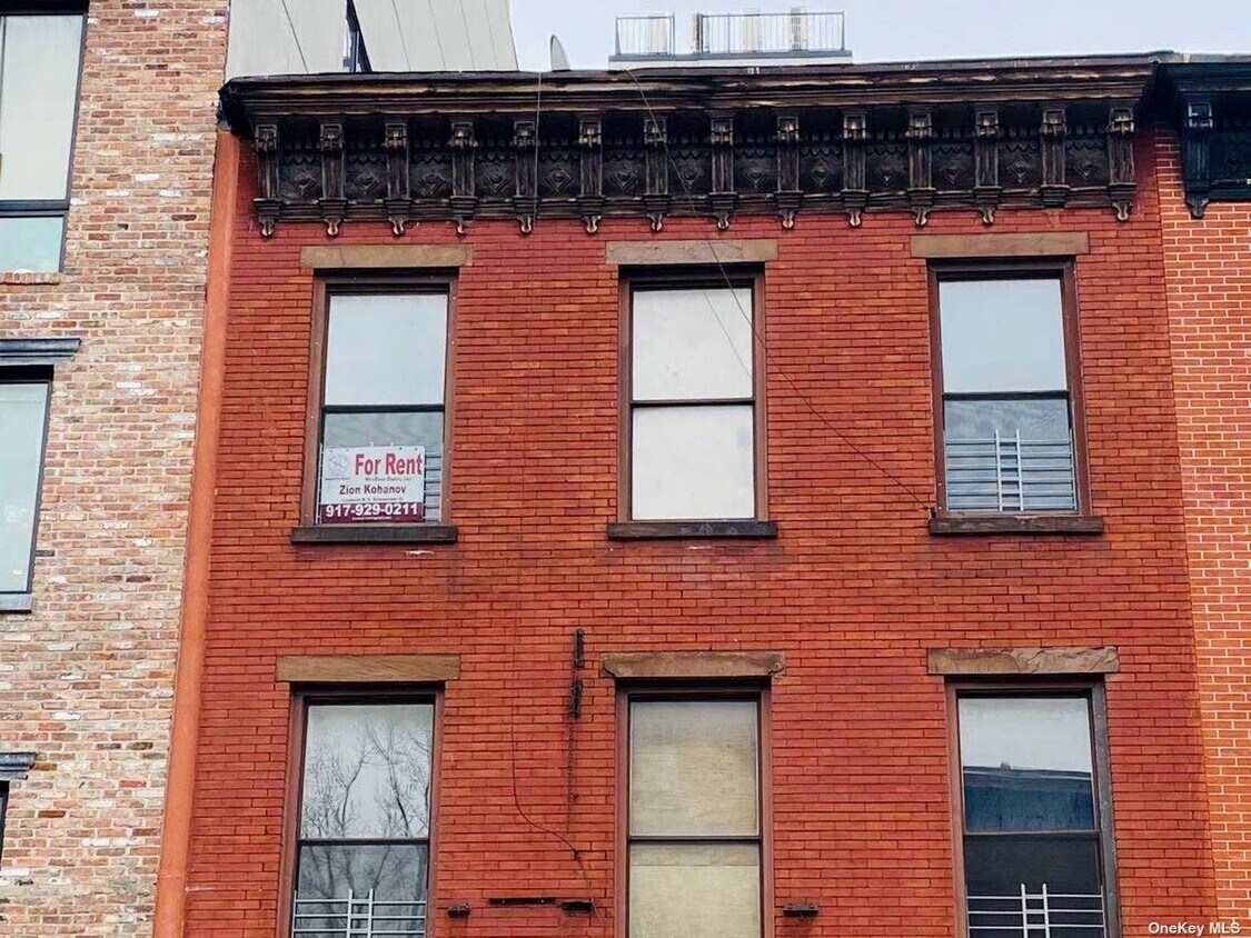 Primary Photo - 903 Myrtle Ave