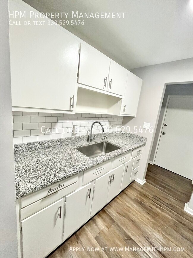 Foto del edificio - One-Bedroom Apartment for rent