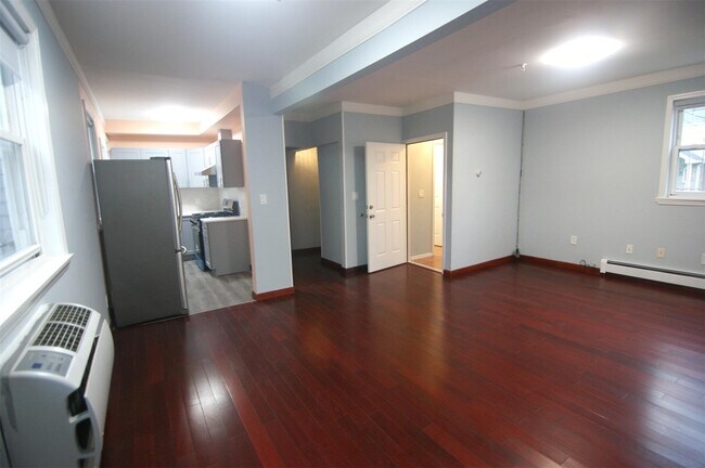 Foto del edificio - 82-92-92 167th St