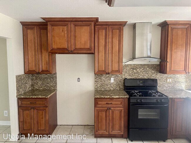 Foto del edificio - 3 br, 2 bath House - 4130 E. Addington Dr.