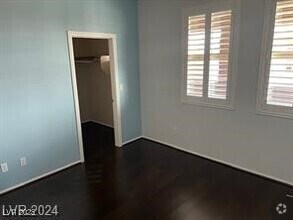 Building Photo - 5561 Pinecroft Dr