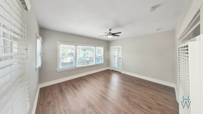 Foto del edificio - Renovated 2bd/1ba with huge kitchen & full...