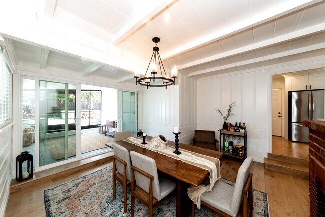 Building Photo - 7940 Rhea Vista Dr