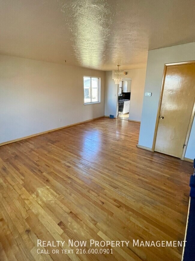 Foto del edificio - 27202 Tungsten Rd