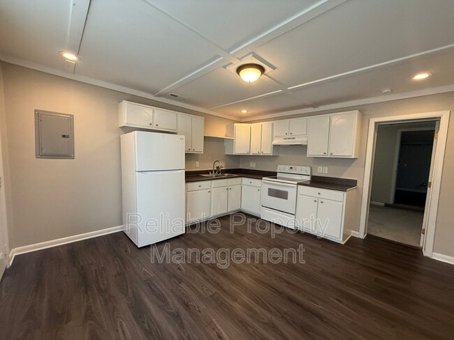 Building Photo - 7018 NC-210