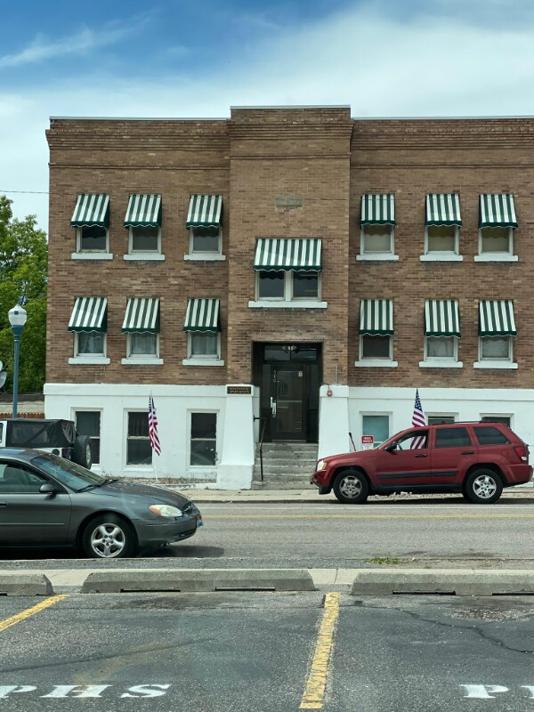 Primary Photo - 580 E Clark St