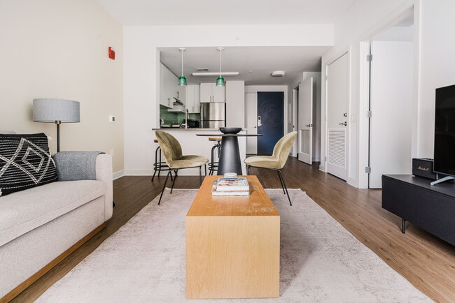 Building Photo - 455 I St NW