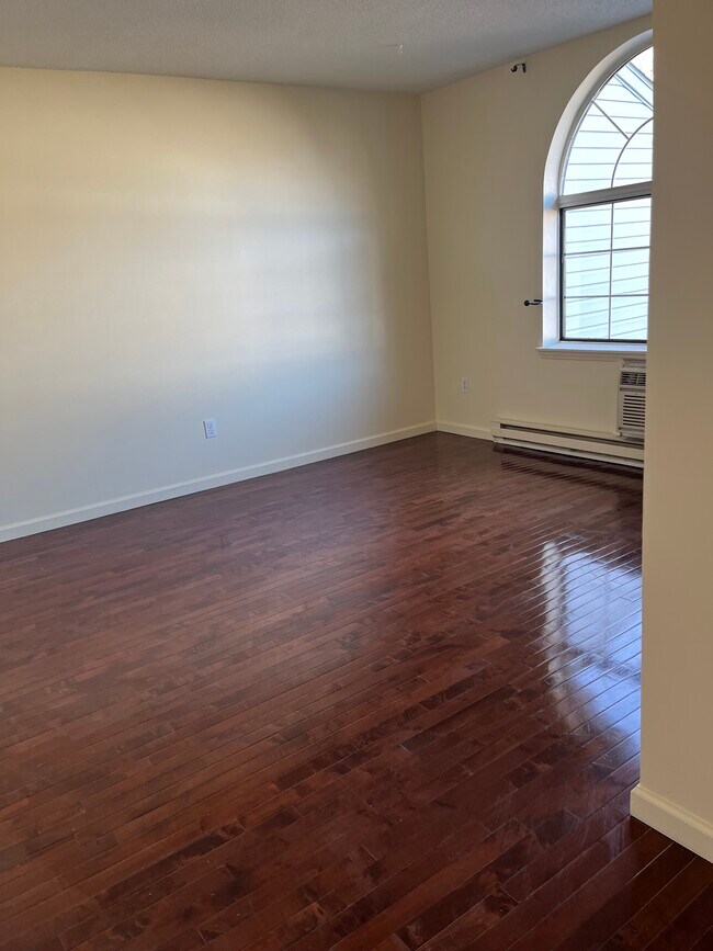 Foto del edificio - 975 Meriden Rd