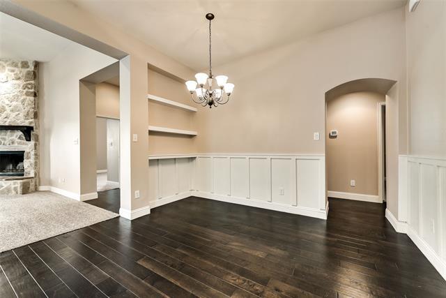 Building Photo - 1016 Somerset Cir
