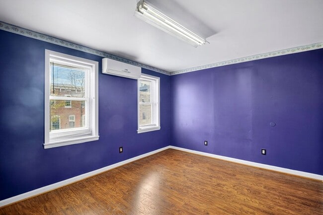 Building Photo - 2245 E Fayette St