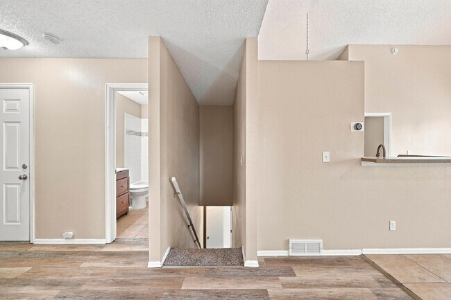 Building Photo - $2,400.95 with $300 Off the First Month's Rent - 3 Beds, 3 Bath, Single Family Home with Solar Pa...