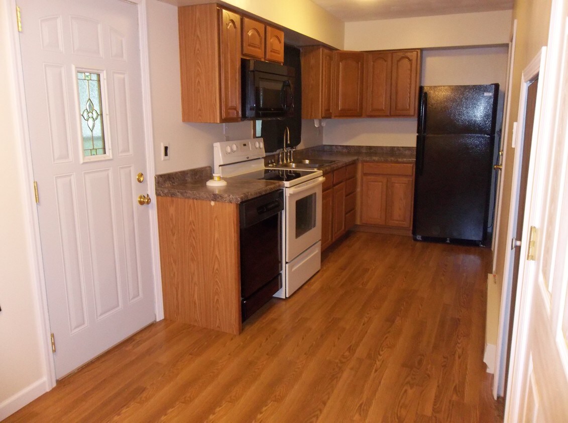 Foto principal - 809 Balsley Ave