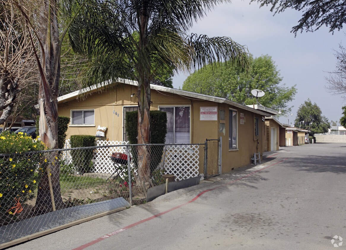 Primary Photo - 965-981 W 9th St