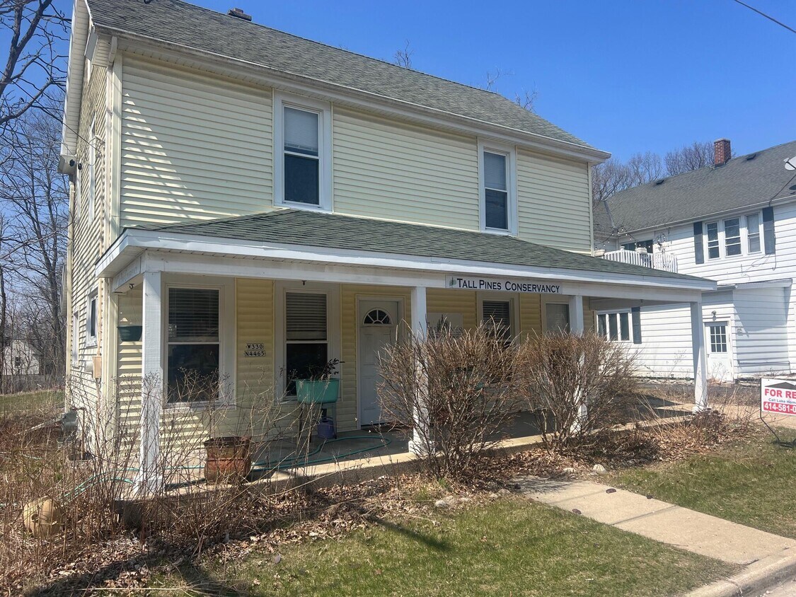 Foto principal - W330N4465 Lakeland Dr