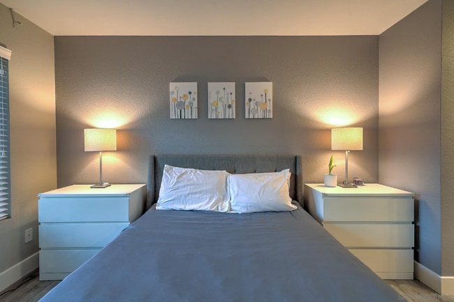 Building Photo - 10940 Summerdale Way