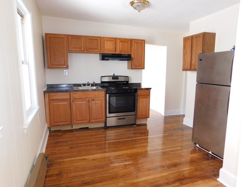Foto principal - 47 Granfield Ave
