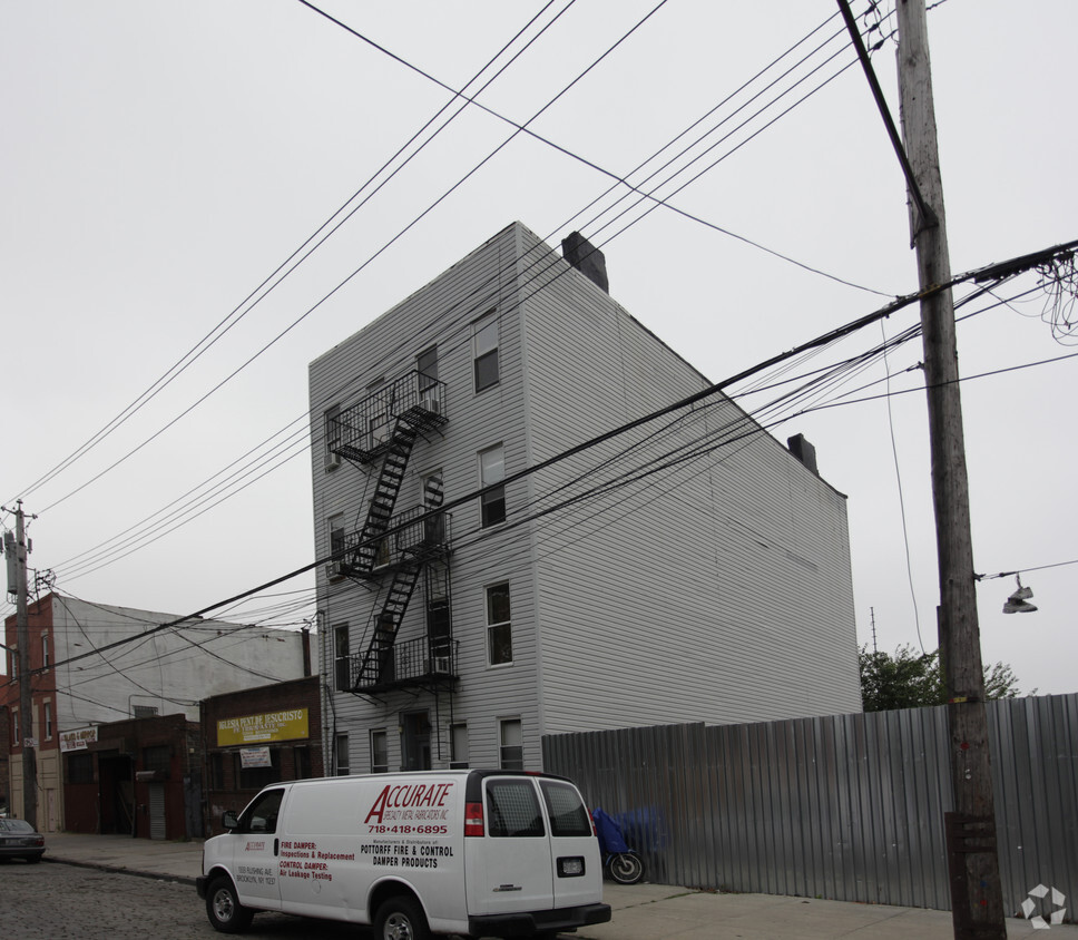 Building Photo - 91 Coffey St