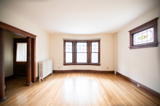Building Photo - 759 Myrtle Ave