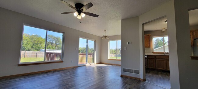 Foto del edificio - 2165 Copper Wynd Dr