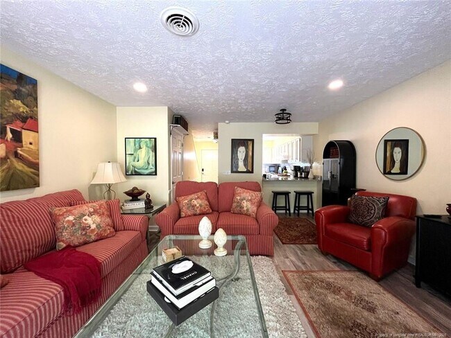 Foto del edificio - 940 Linden Rd