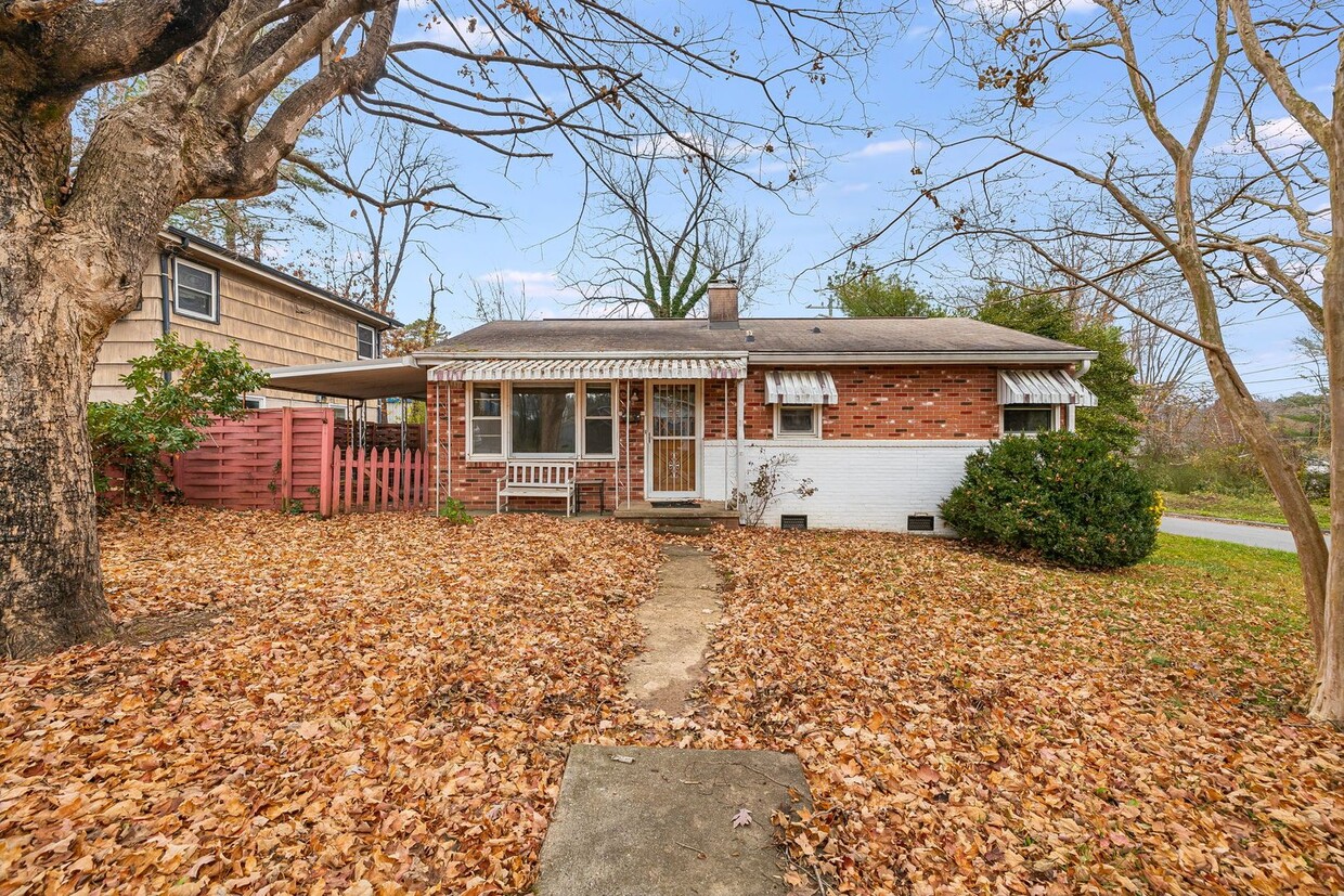 Primary Photo - Charming 3-Bedroom Home in Shiloh with Fen...