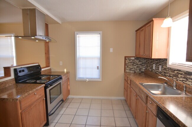 Foto del edificio - 2382 Travis Pines Dr