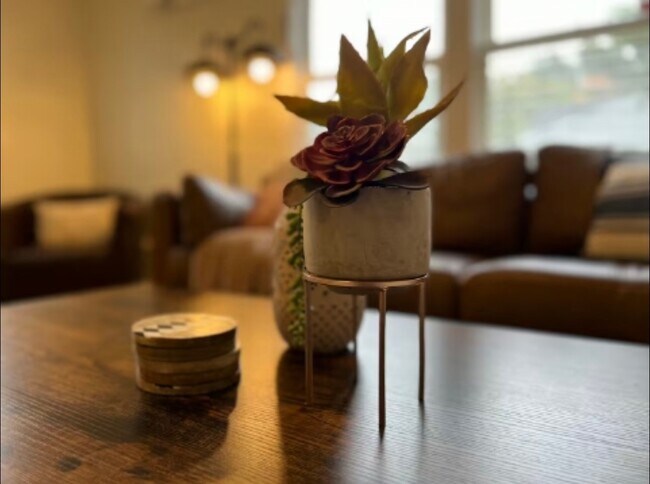 Foto del edificio - 1515 W Concho Ave