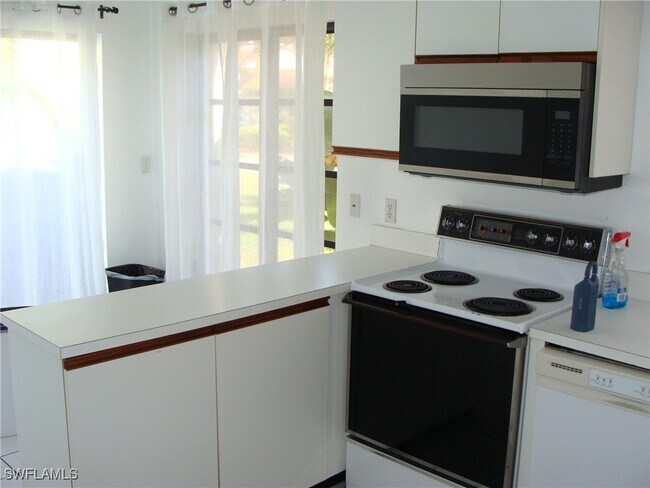 Foto del edificio - 857 Reef Point Cir