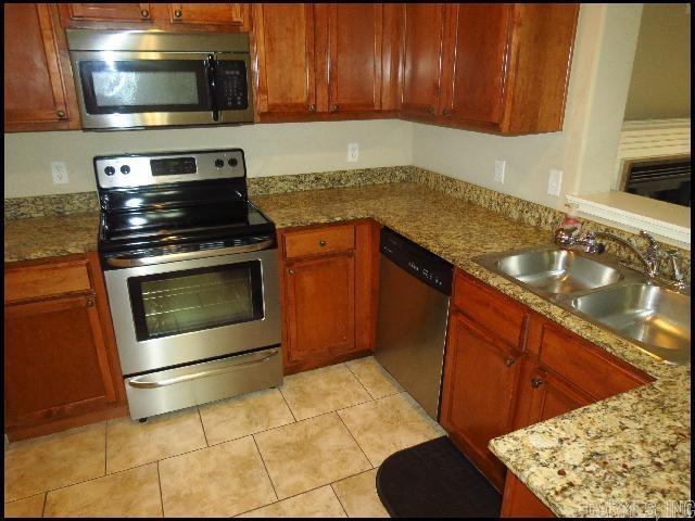 Building Photo - 806 Tuscany Cir