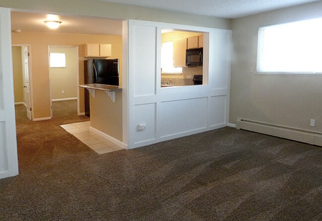 Building Photo - 2650 Chase St