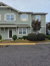 Building Photo - 730 Lacy Oak Dr