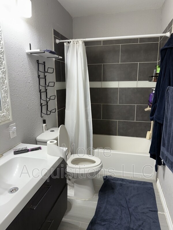 Foto del edificio - 1602 N Lockhart St