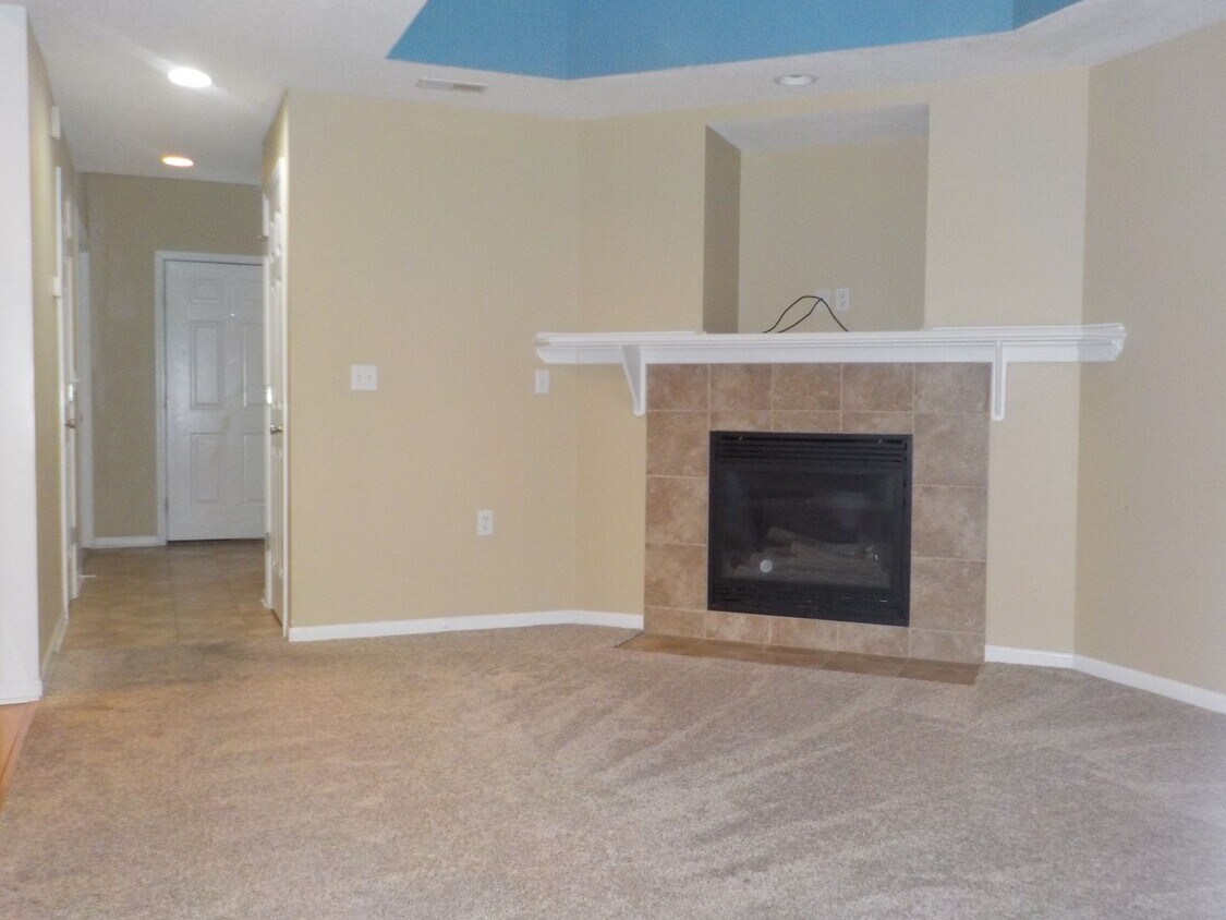 Foto principal - 125 E 7th St