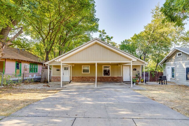 Building Photo - 2618 Bomar Ave