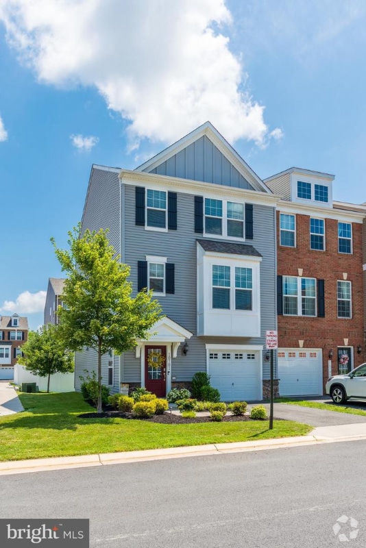 Building Photo - 10701 Caledonia Meadow Dr
