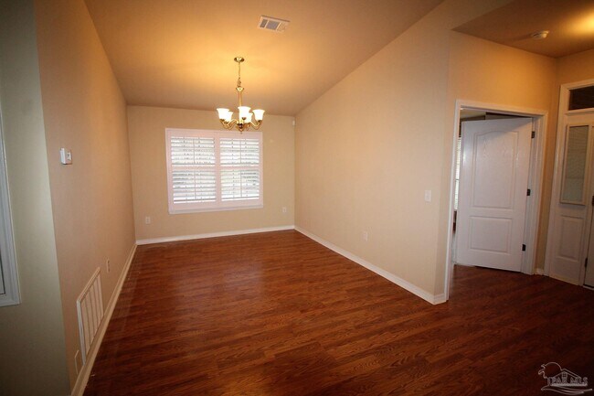 Foto del edificio - 4479 Winona Ln