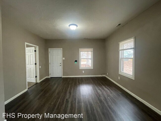 Building Photo - 3 br, 1.5 bath House - 2127 N Booneville