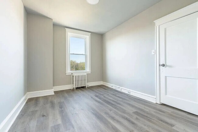 Foto del edificio - 2217 N 51st St