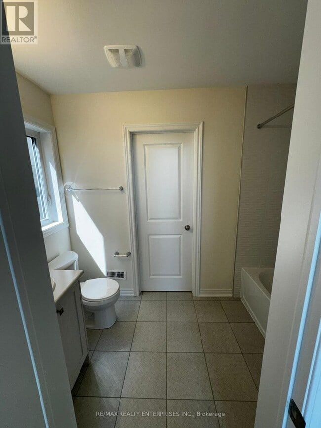 Photo du bâtiment - 3947 Lodi Rd