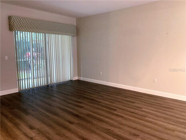 Building Photo - 4245 Breezeway Blvd