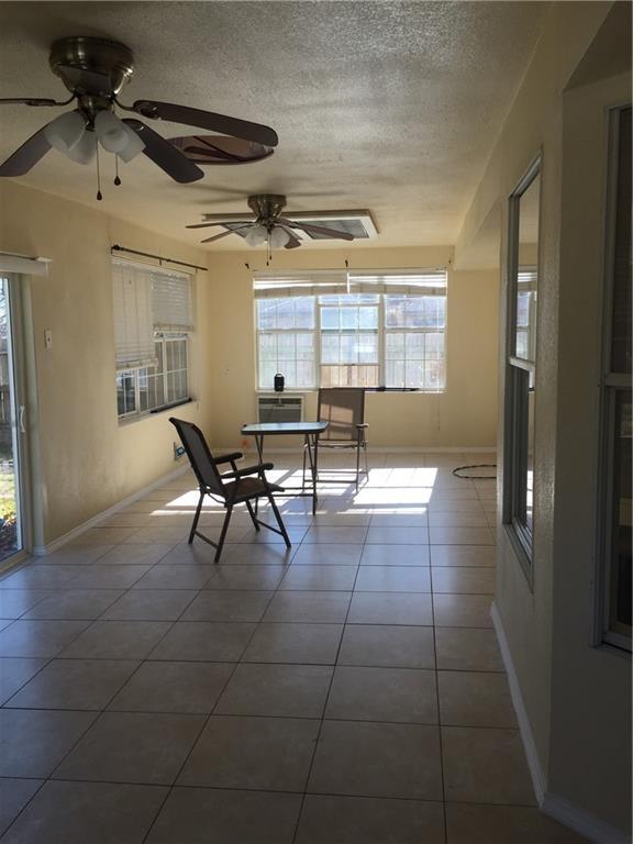 Building Photo - 3401 Ruby Red Dr